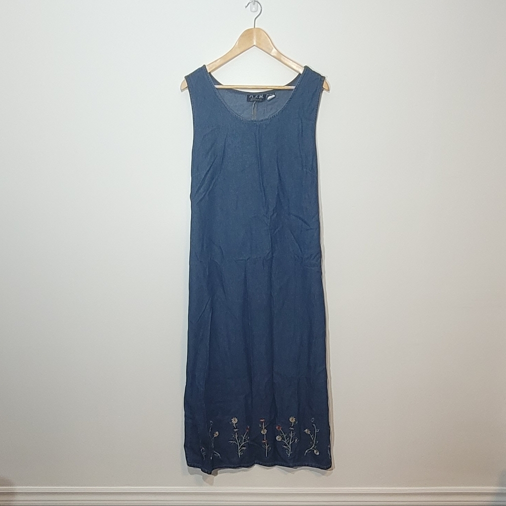 Vintage Blue Jean Denim 100% Cotton Sleeveless Floral Embroidered Sz Xlarge